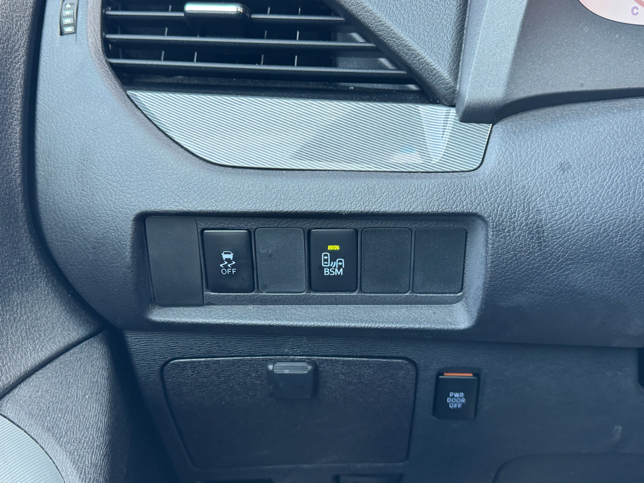 Toyota Sienna 5dr 8-Pass Van SE Premium FWD (Natl) 2016