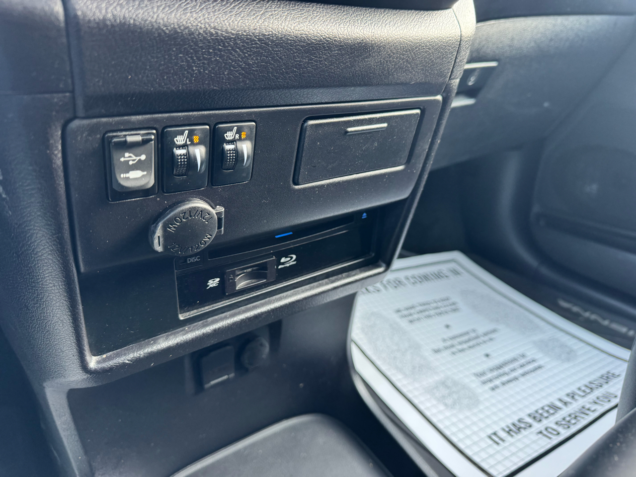 Toyota Sienna 5dr 8-Pass Van SE Premium FWD (Natl) 2016