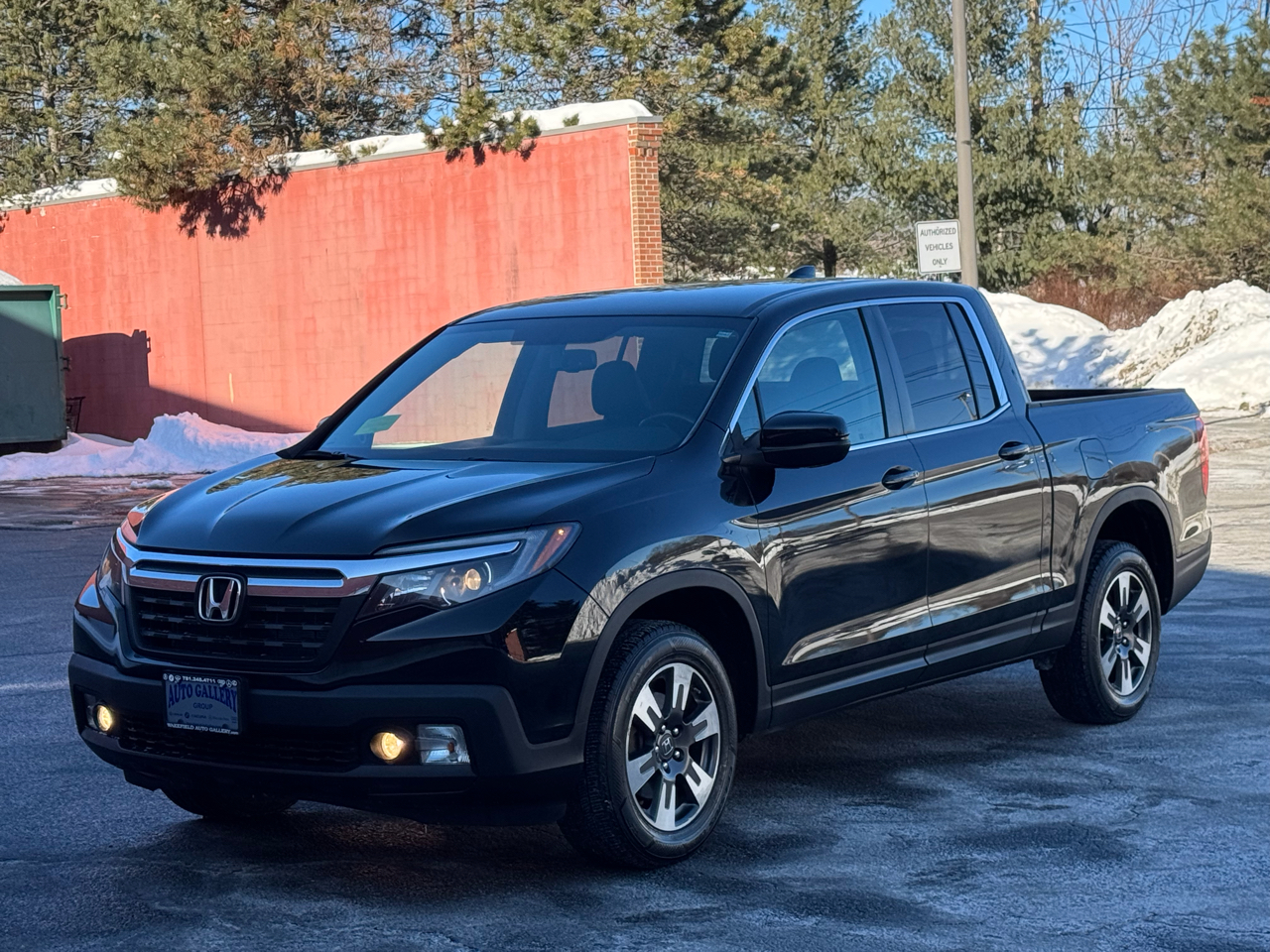 Honda Ridgeline RTL-T 4x4 Crew Cab 5.3' Bed 2017