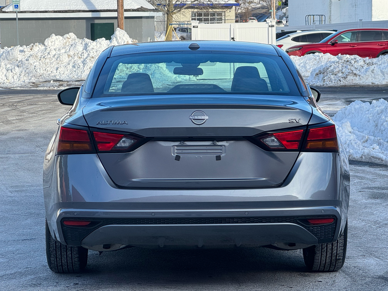 Nissan Altima 2.5 SV Sedan 2024