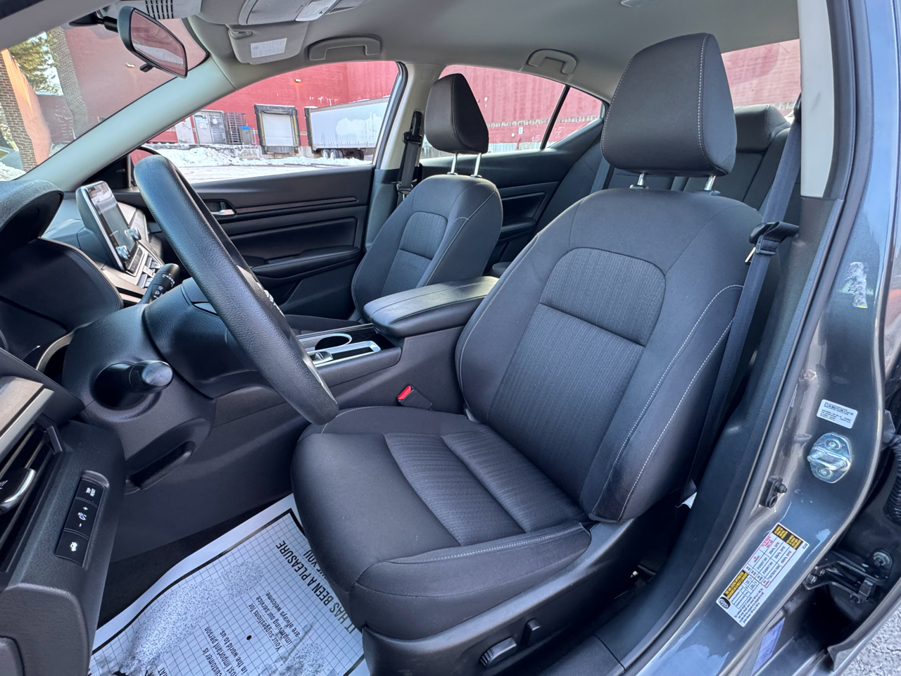 Nissan Altima 2.5 SV Sedan 2024