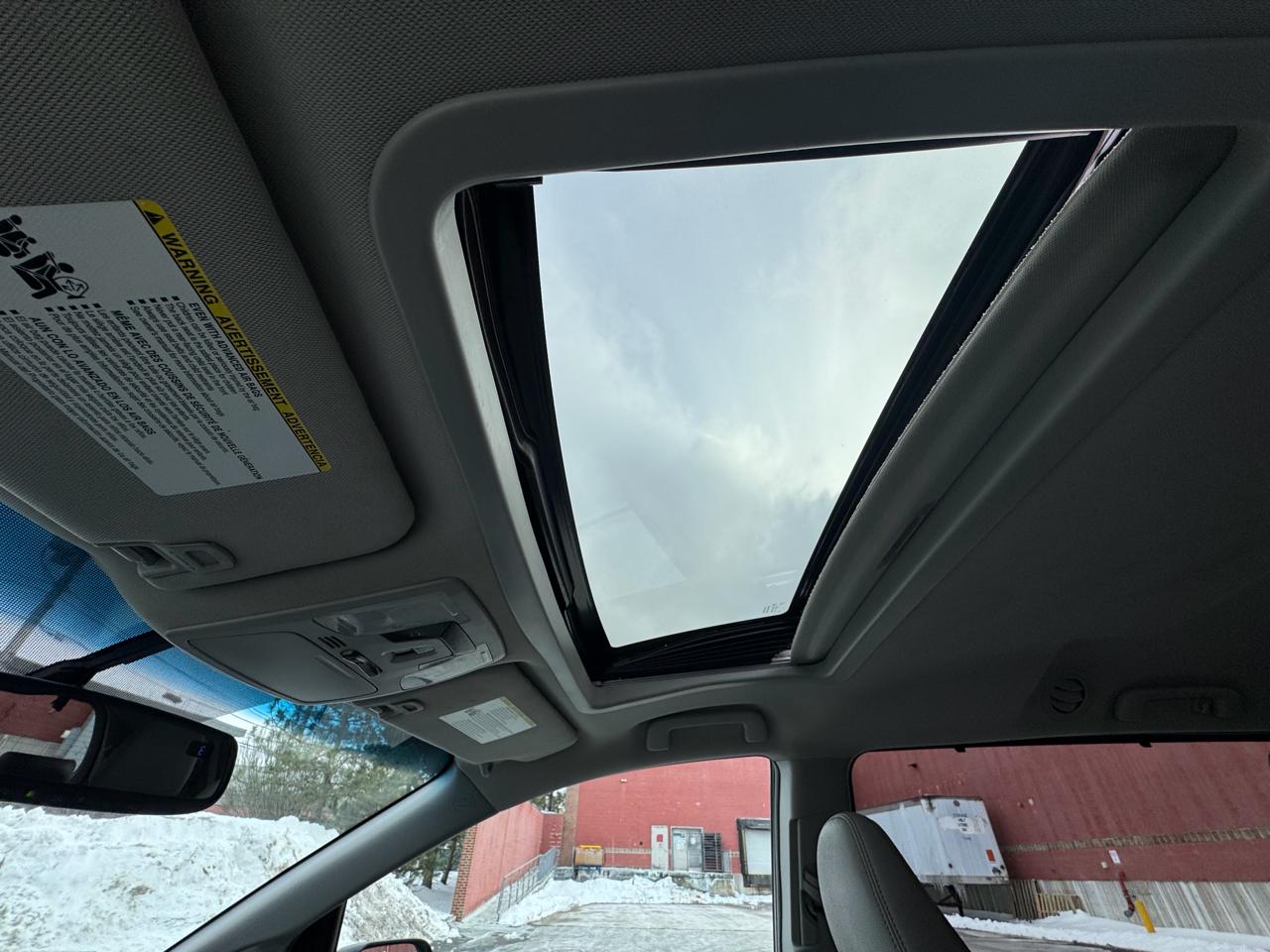 Toyota Sienna 5dr 7-Pass Van XLE Premium AWD (Natl) 2015