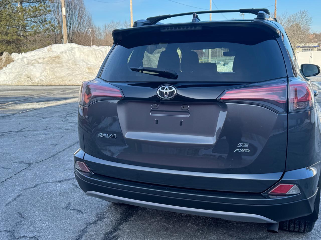 Toyota RAV4  2017