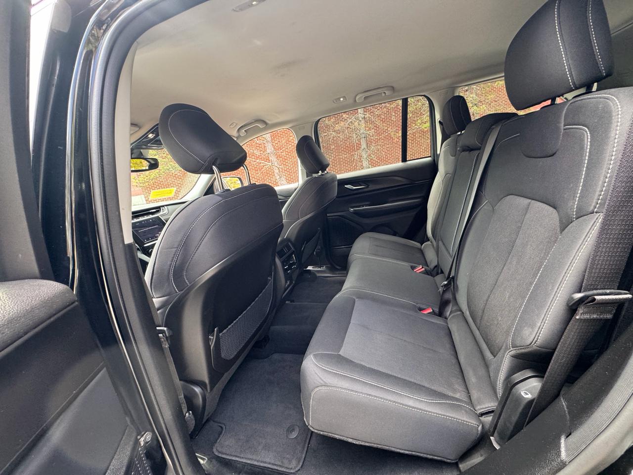 Jeep Grand Cherokee Laredo 4x4 2023