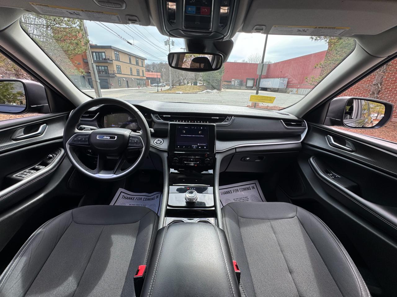 Jeep Grand Cherokee Laredo 4x4 2023