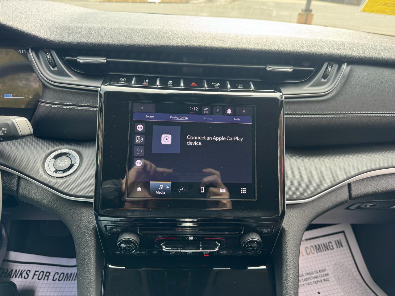 Jeep Grand Cherokee Laredo 4x4 2023