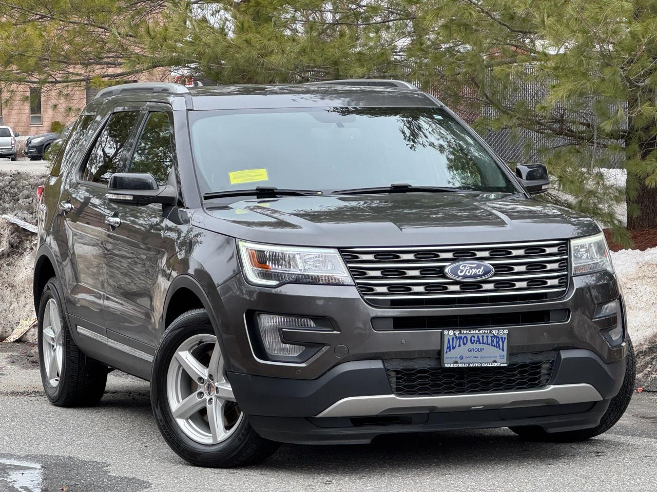 2017 Ford Explorer XLT 4WD LEATHER NAVIGATION  DUAL MOON ROOF