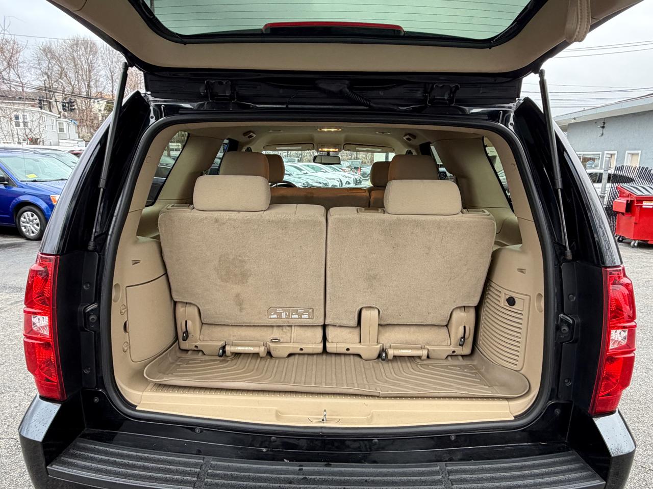 Chevrolet Tahoe 4WD 4dr 1500 LS 2013