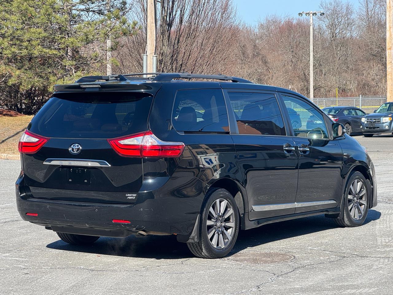 Toyota Sienna Limited Premium AWD 7-Passenger (Natl) 2018