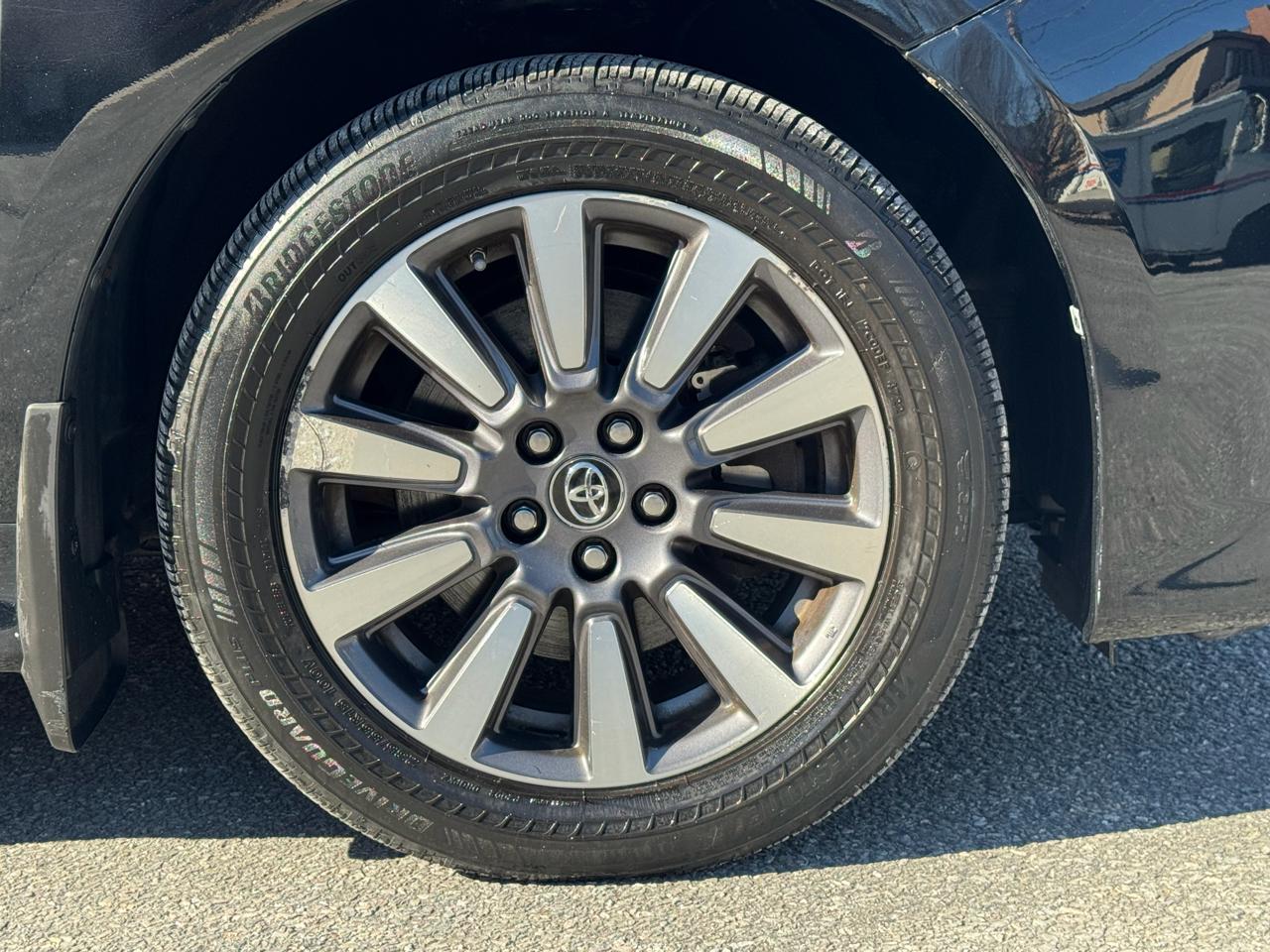 Toyota Sienna Limited Premium AWD 7-Passenger (Natl) 2018