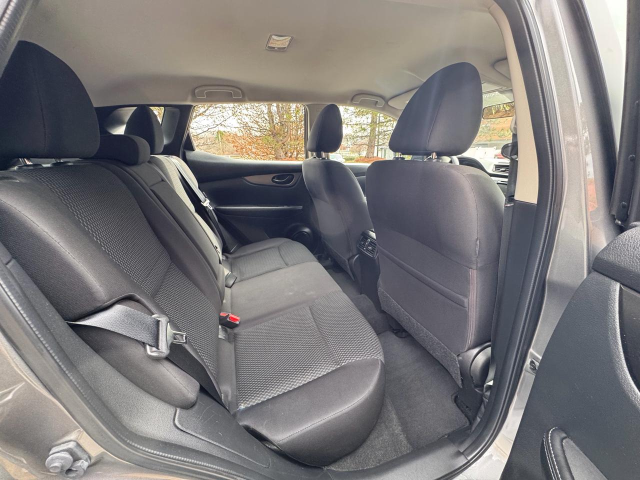 Nissan Rogue Sport  2021