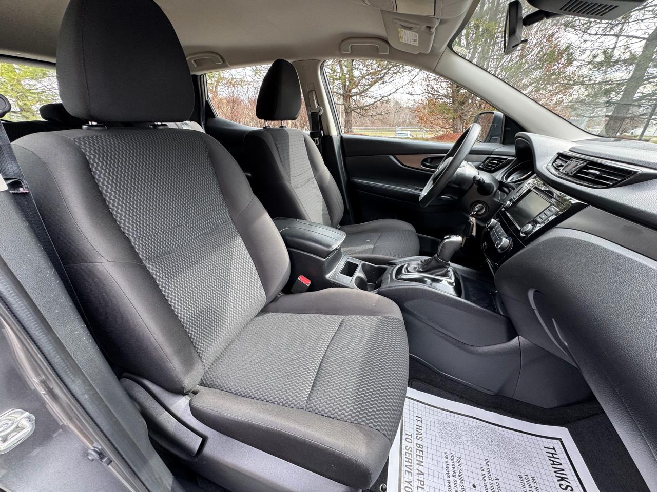 Nissan Rogue Sport  2021