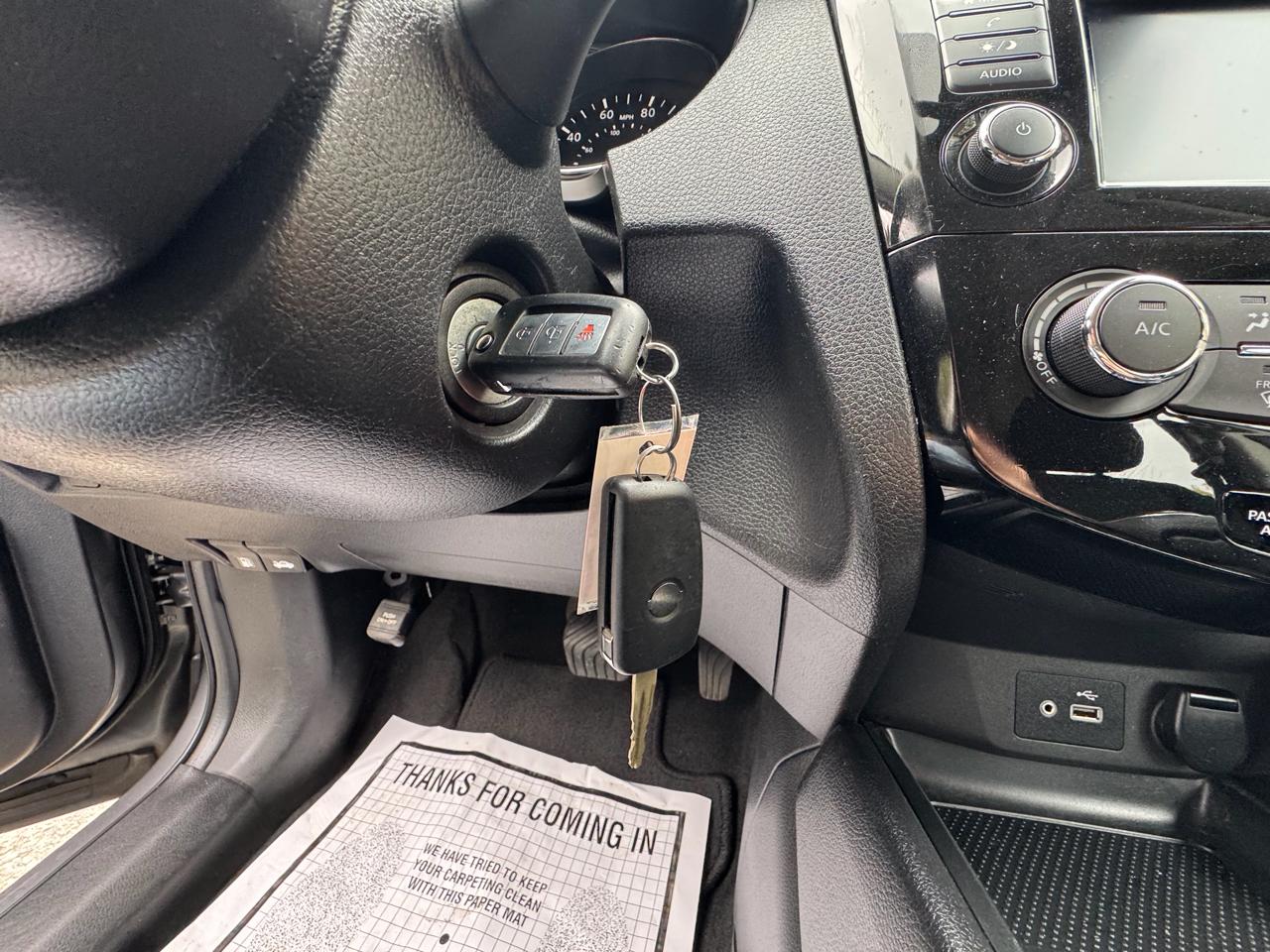 Nissan Rogue Sport  2021