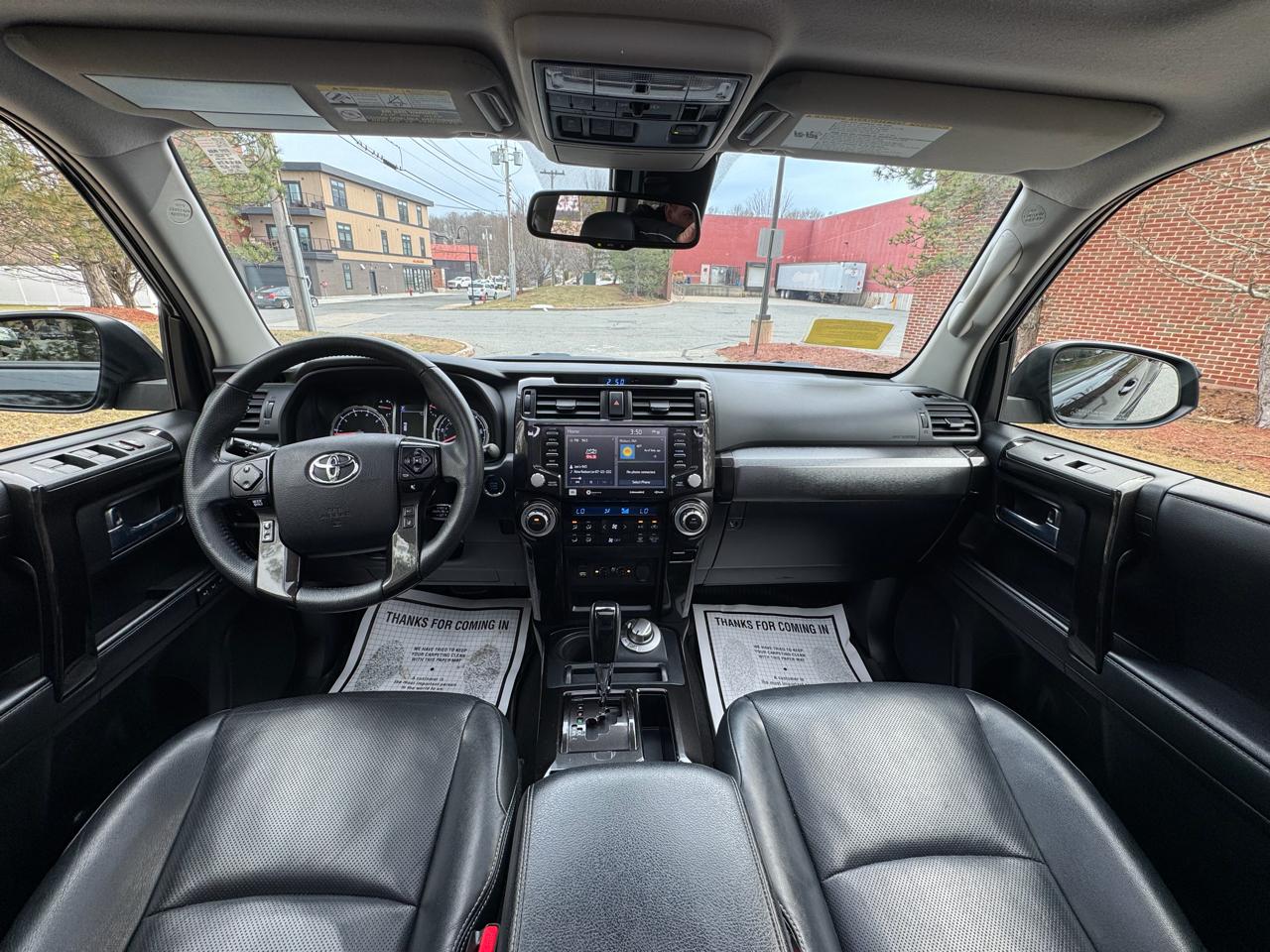 Toyota 4Runner Nightshade 4WD (Natl) 2020