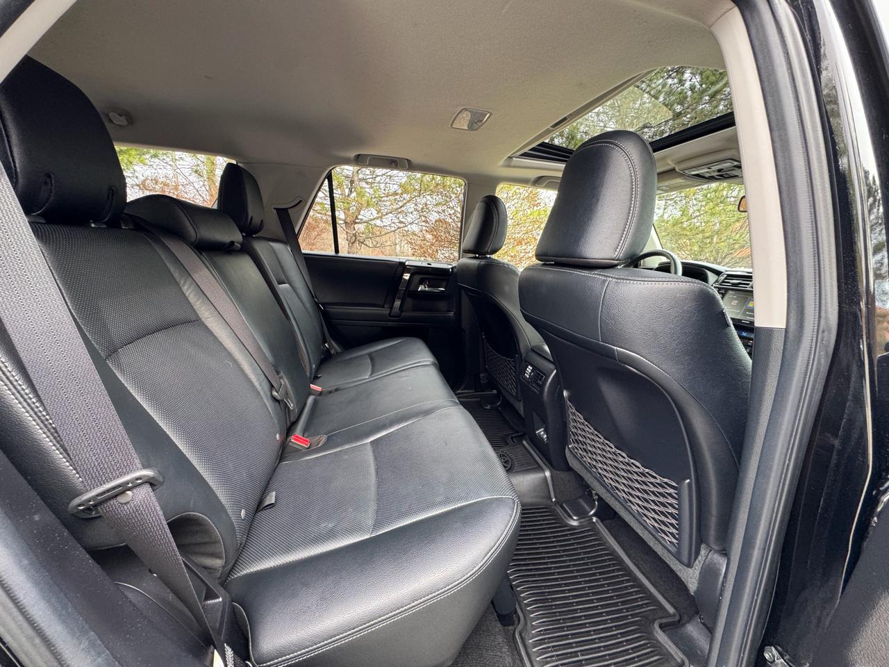 Toyota 4Runner Nightshade 4WD (Natl) 2020