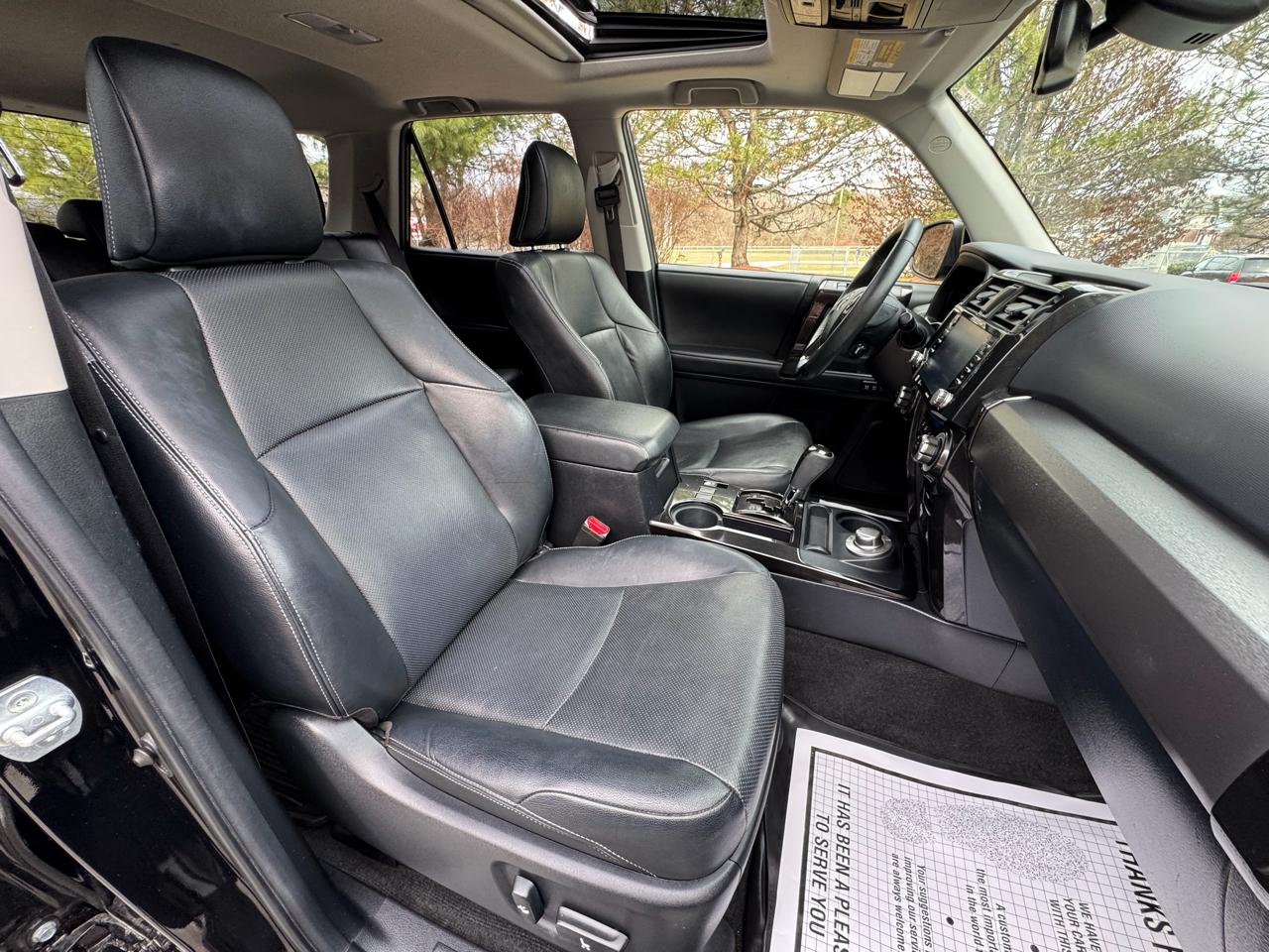 Toyota 4Runner Nightshade 4WD (Natl) 2020