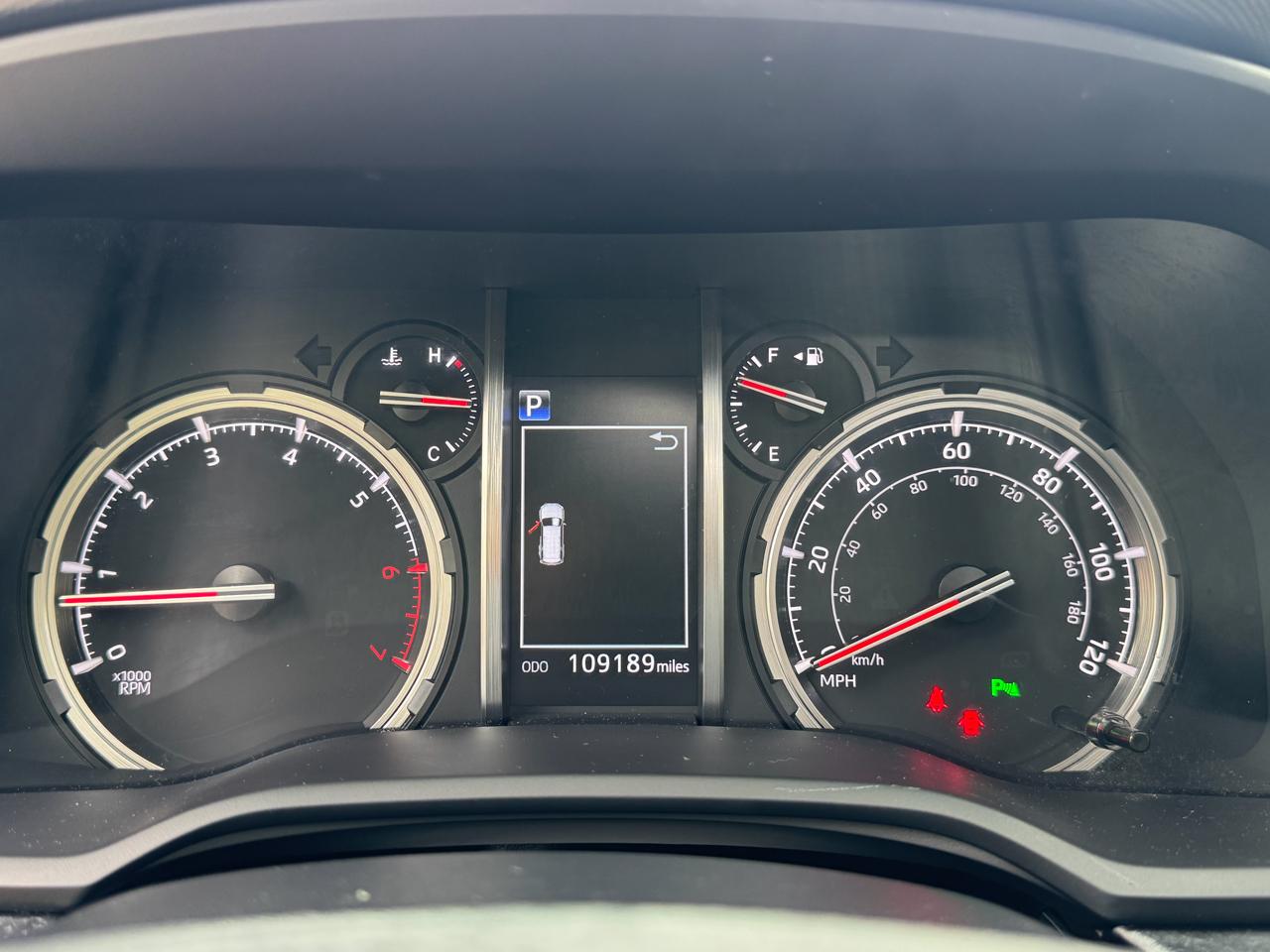 Toyota 4Runner Nightshade 4WD (Natl) 2020