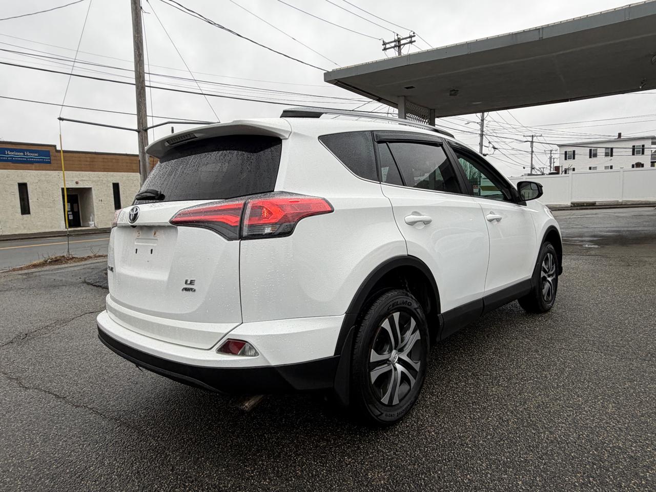 Toyota RAV4  2017