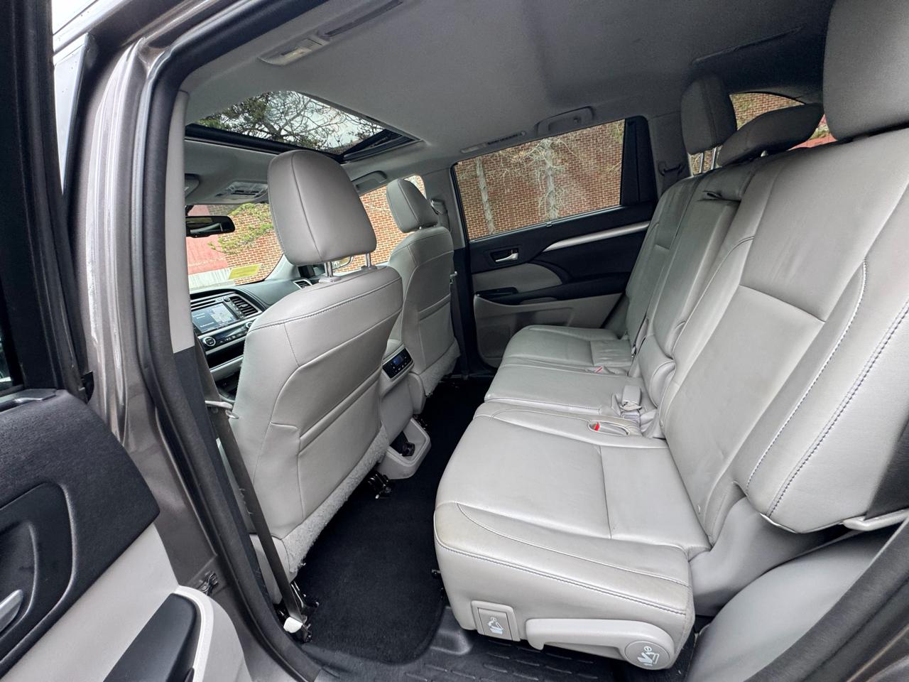 Toyota Highlander  2016