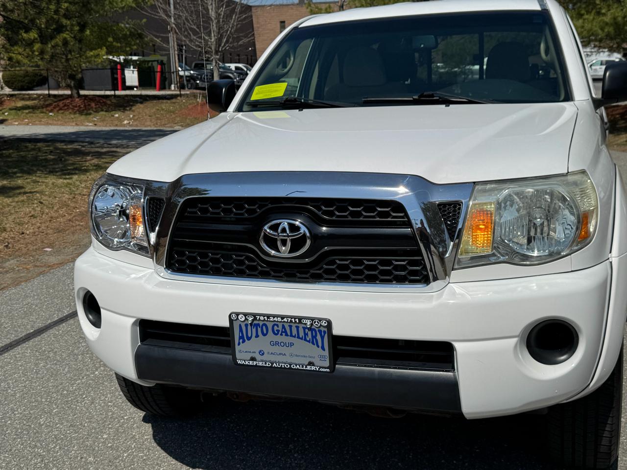 Toyota Tacoma 4WD Access I4 AT (Natl) 2011