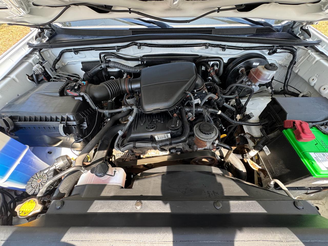 Toyota Tacoma 4WD Access I4 AT (Natl) 2011