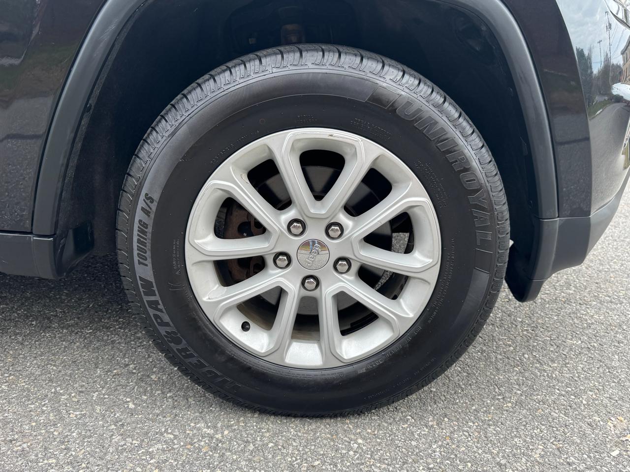 Jeep Grand Cherokee 4WD 4dr Laredo 2016