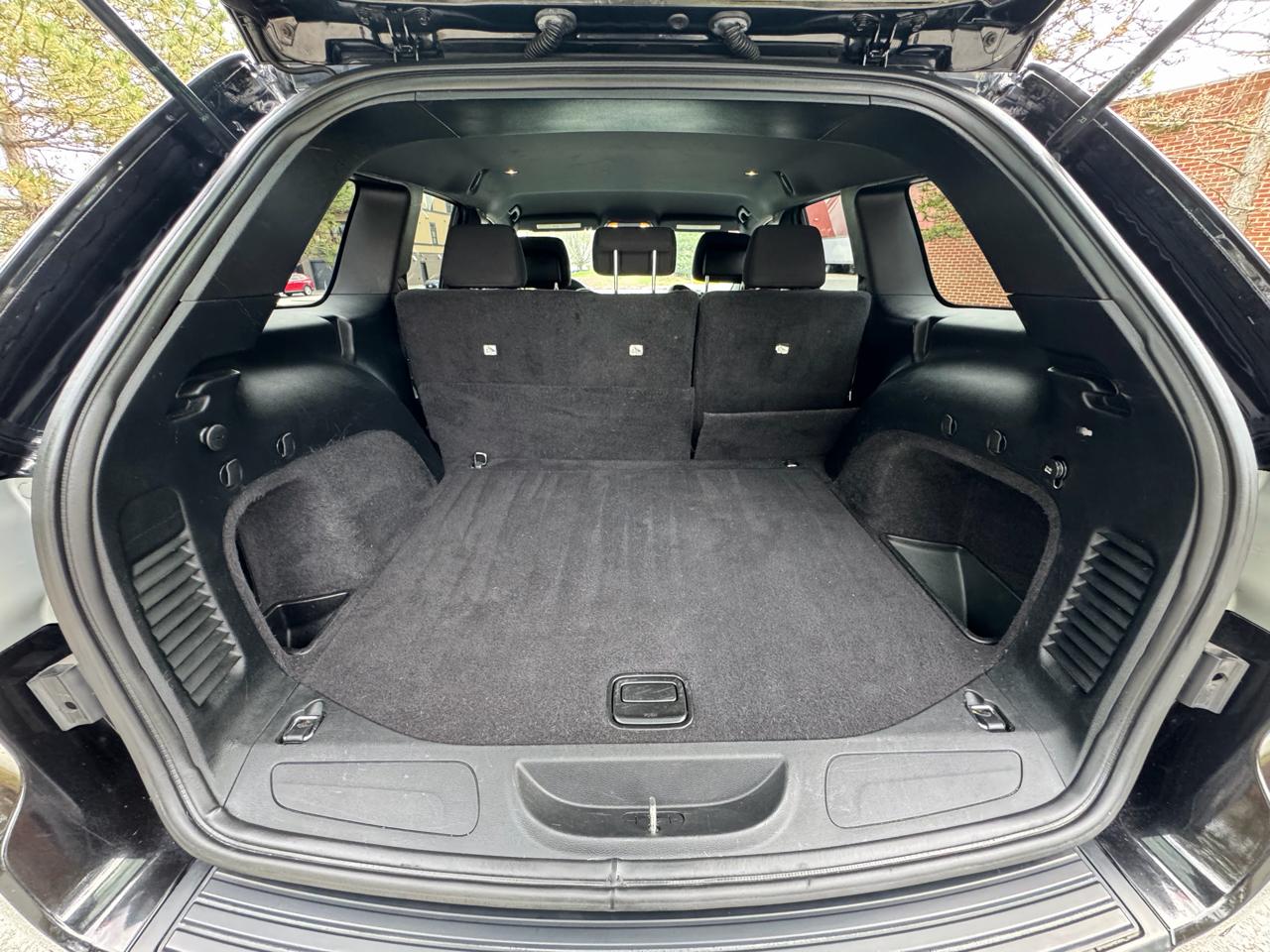 Jeep Grand Cherokee 4WD 4dr Laredo 2016