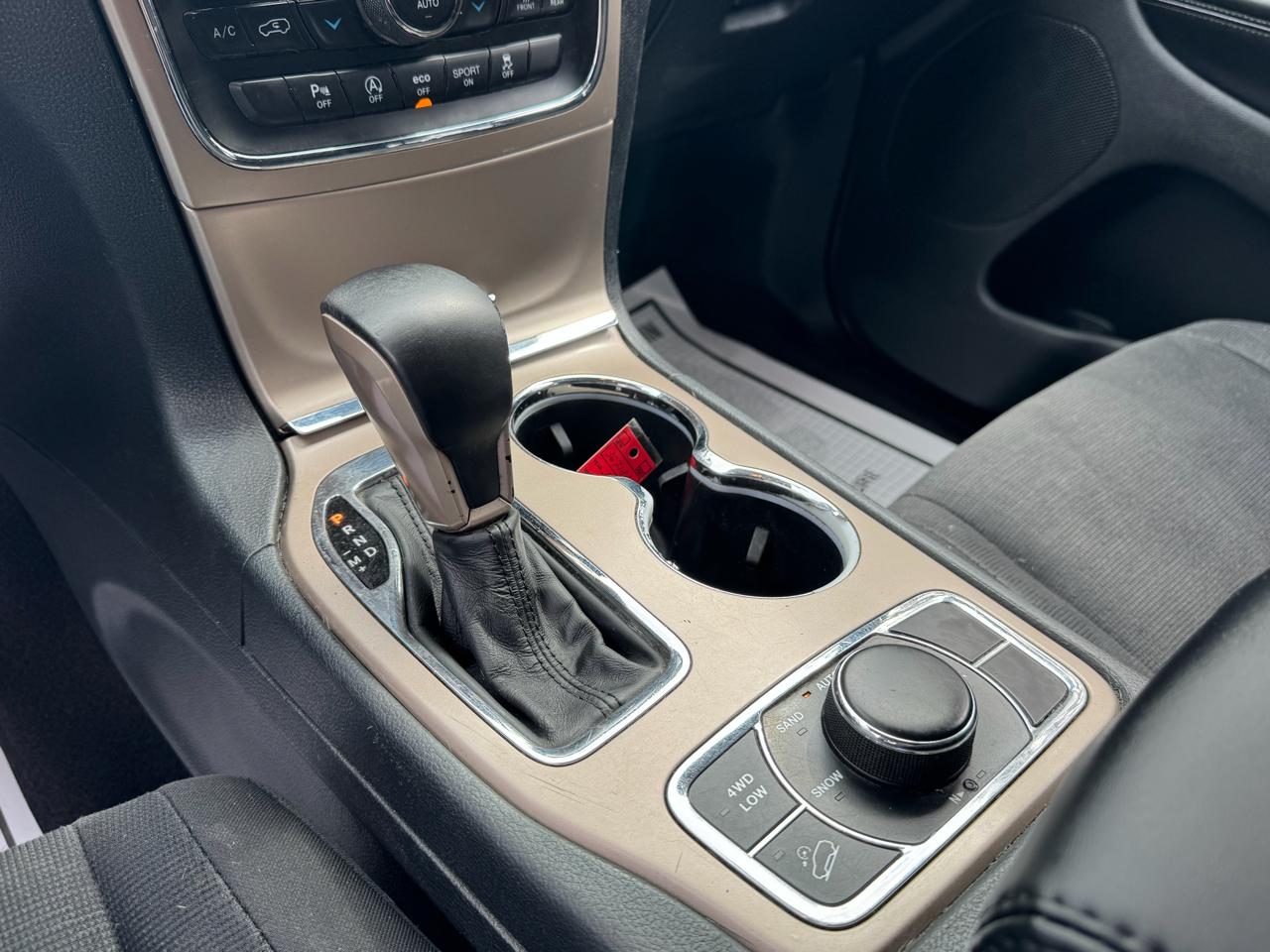 Jeep Grand Cherokee 4WD 4dr Laredo 2016