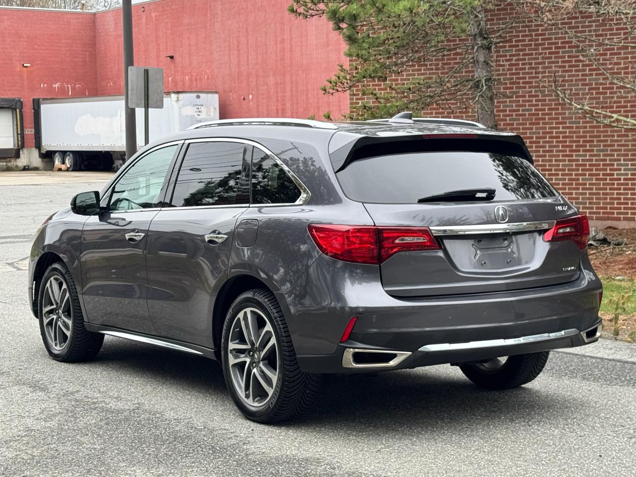 Acura MDX SH-AWD w/Advance Pkg 2017