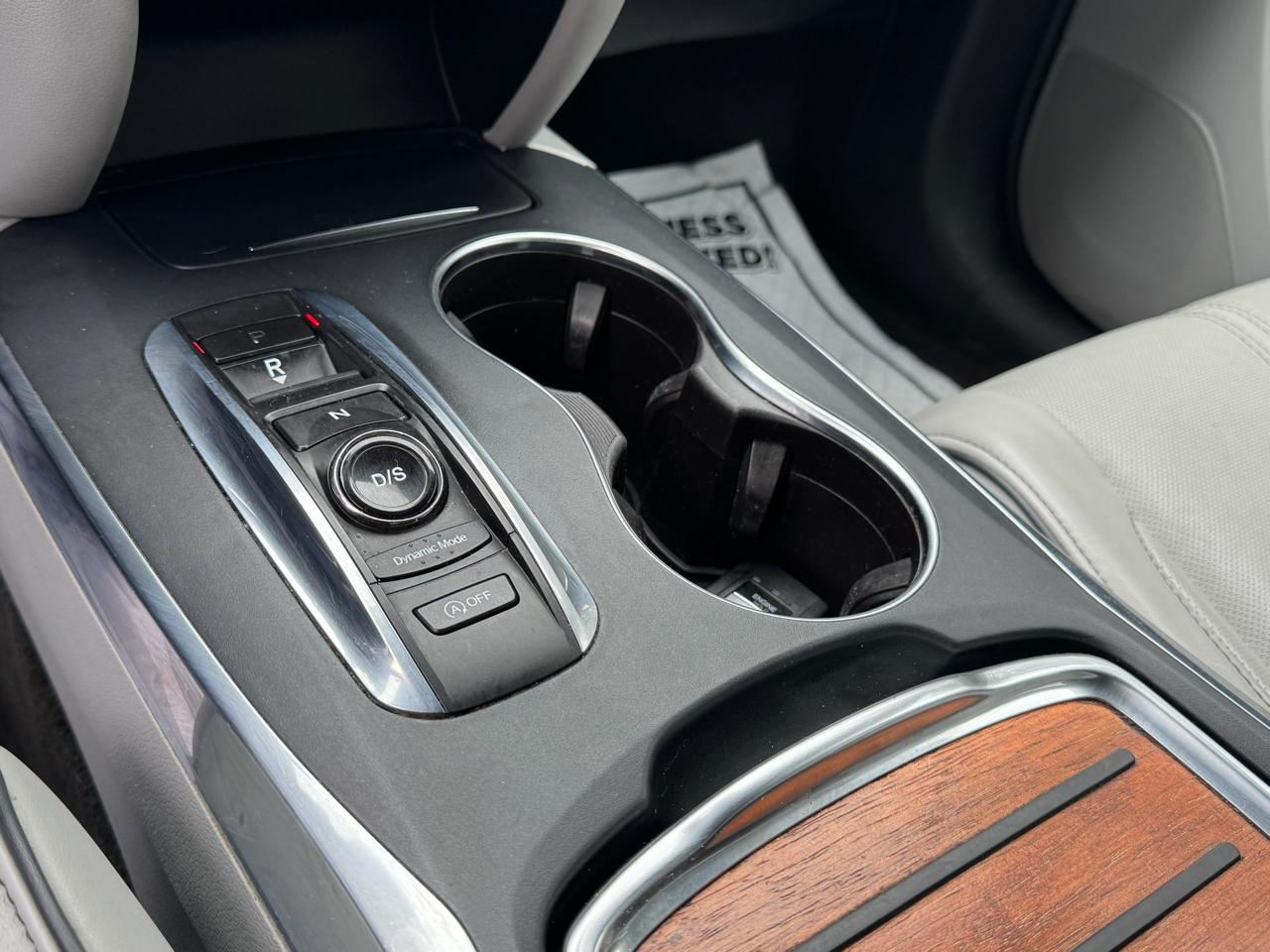 Acura MDX SH-AWD w/Advance Pkg 2017