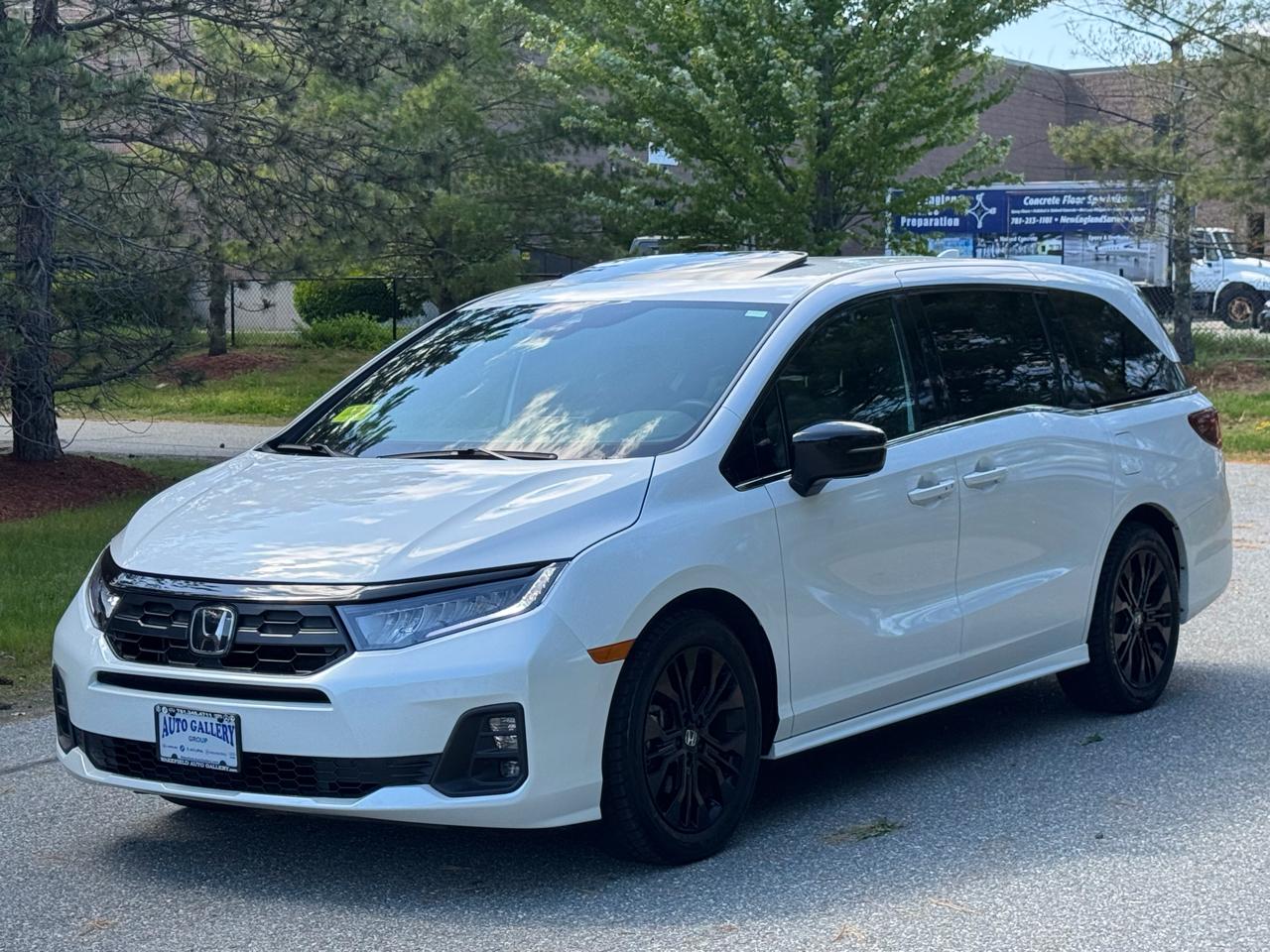Honda Odyssey Sport-L Auto 2025