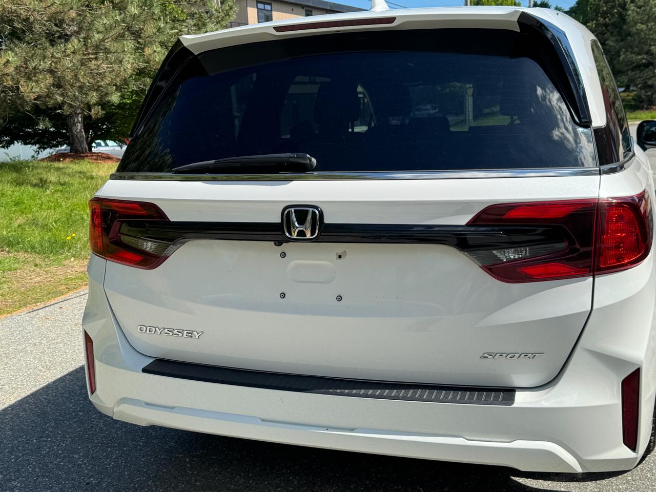 Honda Odyssey Sport-L Auto 2025