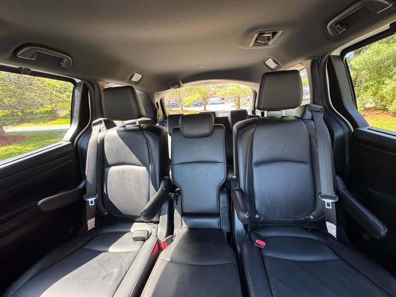 Honda Odyssey Sport-L Auto 2025