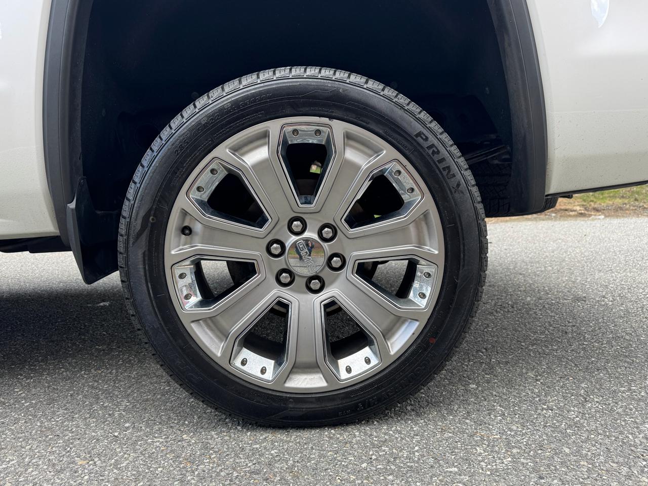 GMC Sierra 1500 4WD Crew Cab 143.5" Denali 2017