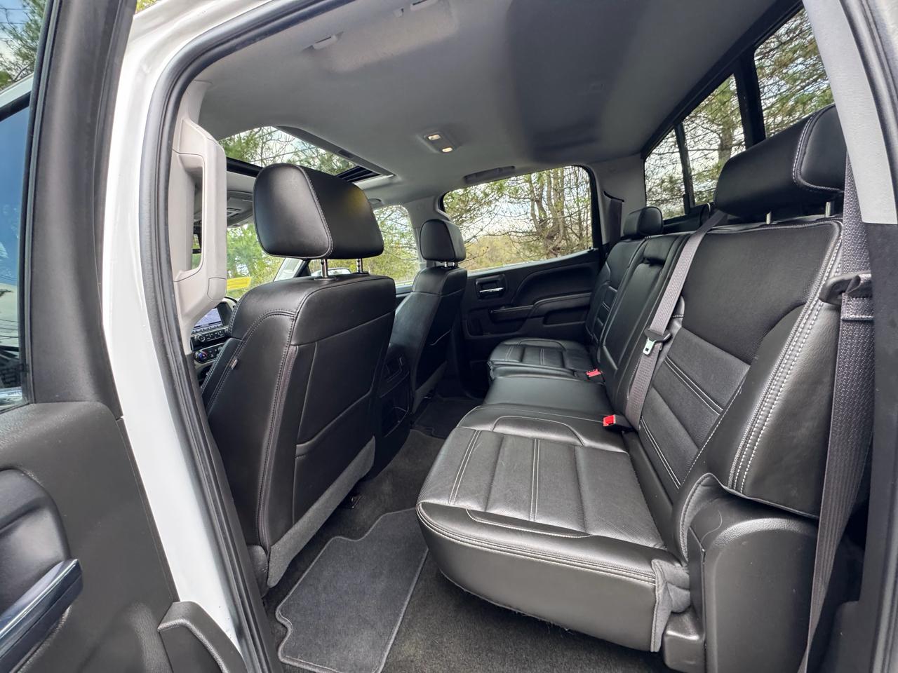 GMC Sierra 1500 4WD Crew Cab 143.5" Denali 2017