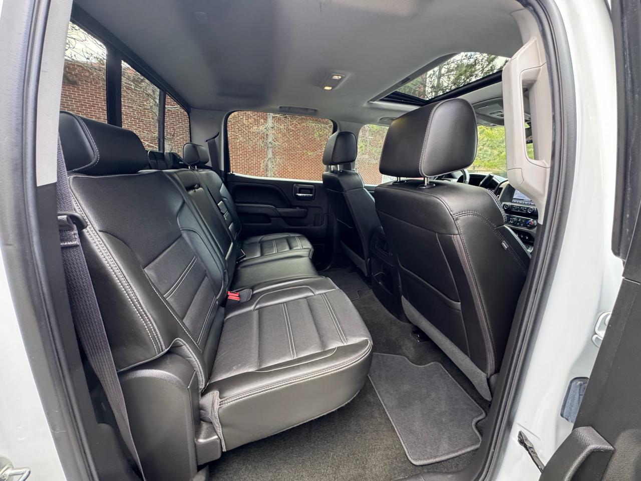 GMC Sierra 1500 4WD Crew Cab 143.5" Denali 2017