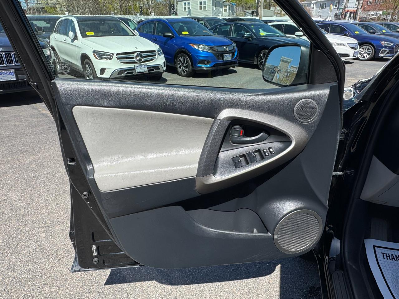 Toyota RAV4 4WD 4dr 4-cyl 4-Spd AT (Natl) 2009