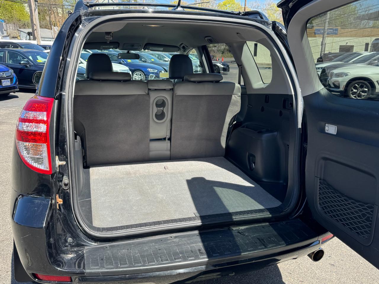 Toyota RAV4 4WD 4dr 4-cyl 4-Spd AT (Natl) 2009