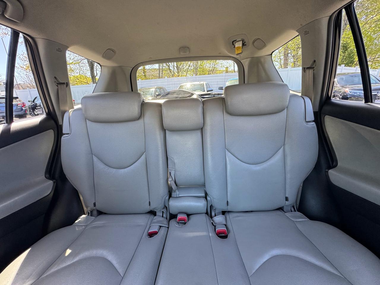 Toyota RAV4 4WD 4dr 4-cyl 4-Spd AT (Natl) 2009