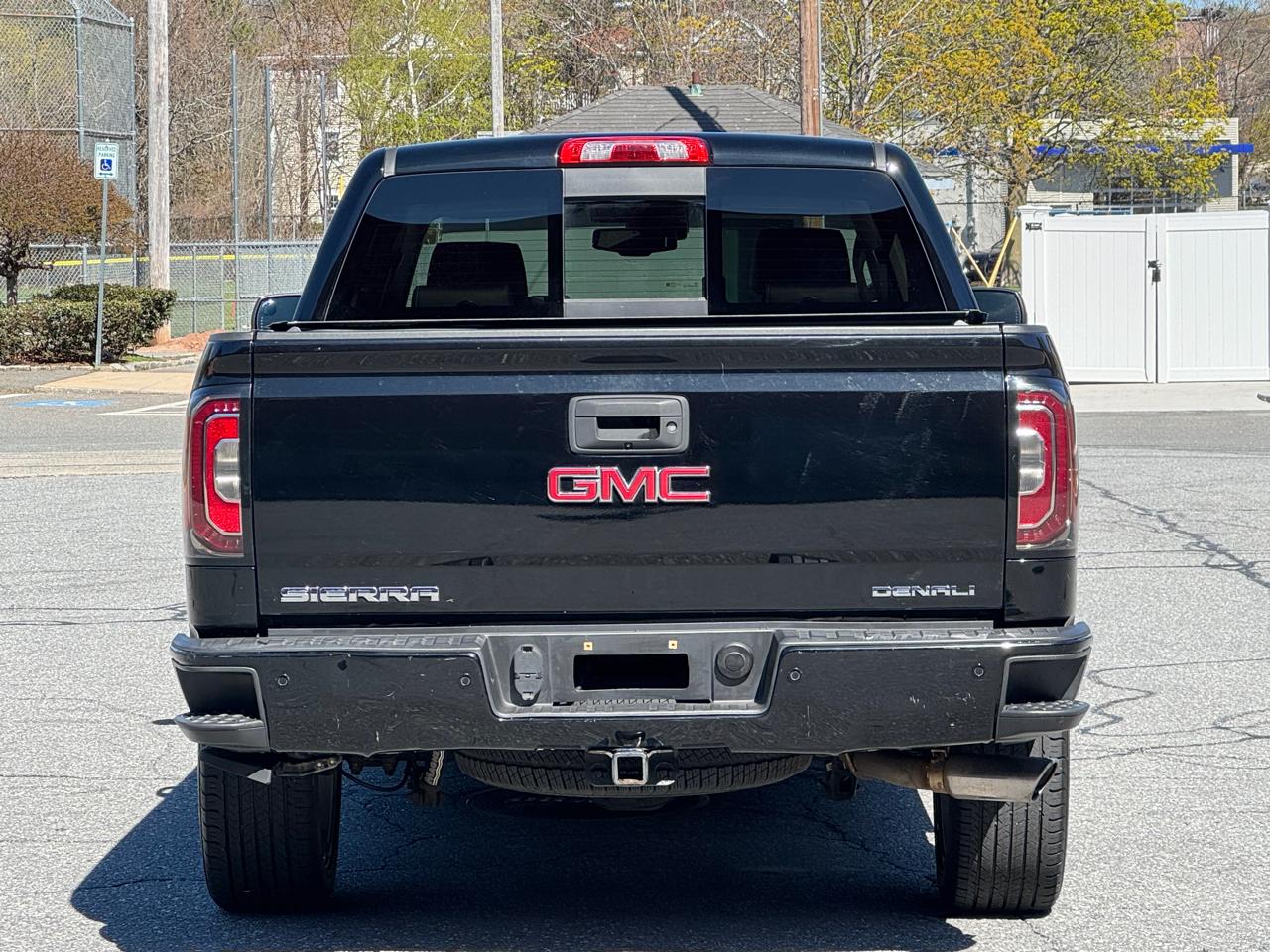 GMC Sierra 1500 4WD Crew Cab 143.5" Denali 2018