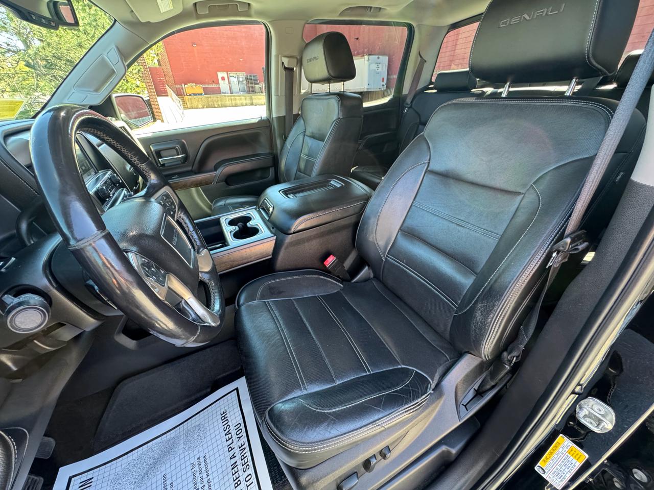 GMC Sierra 1500 4WD Crew Cab 143.5" Denali 2018
