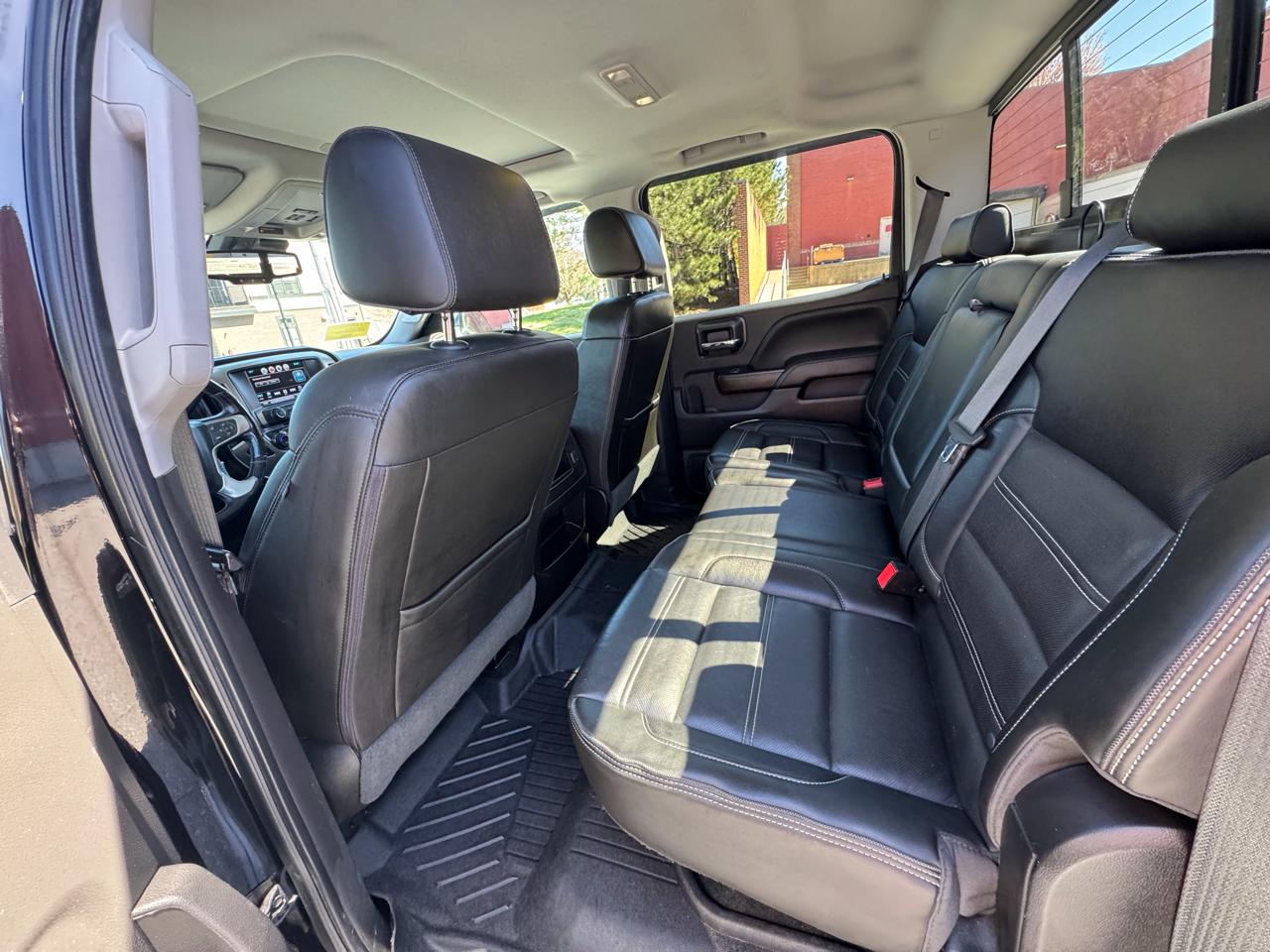 GMC Sierra 1500 4WD Crew Cab 143.5" Denali 2018