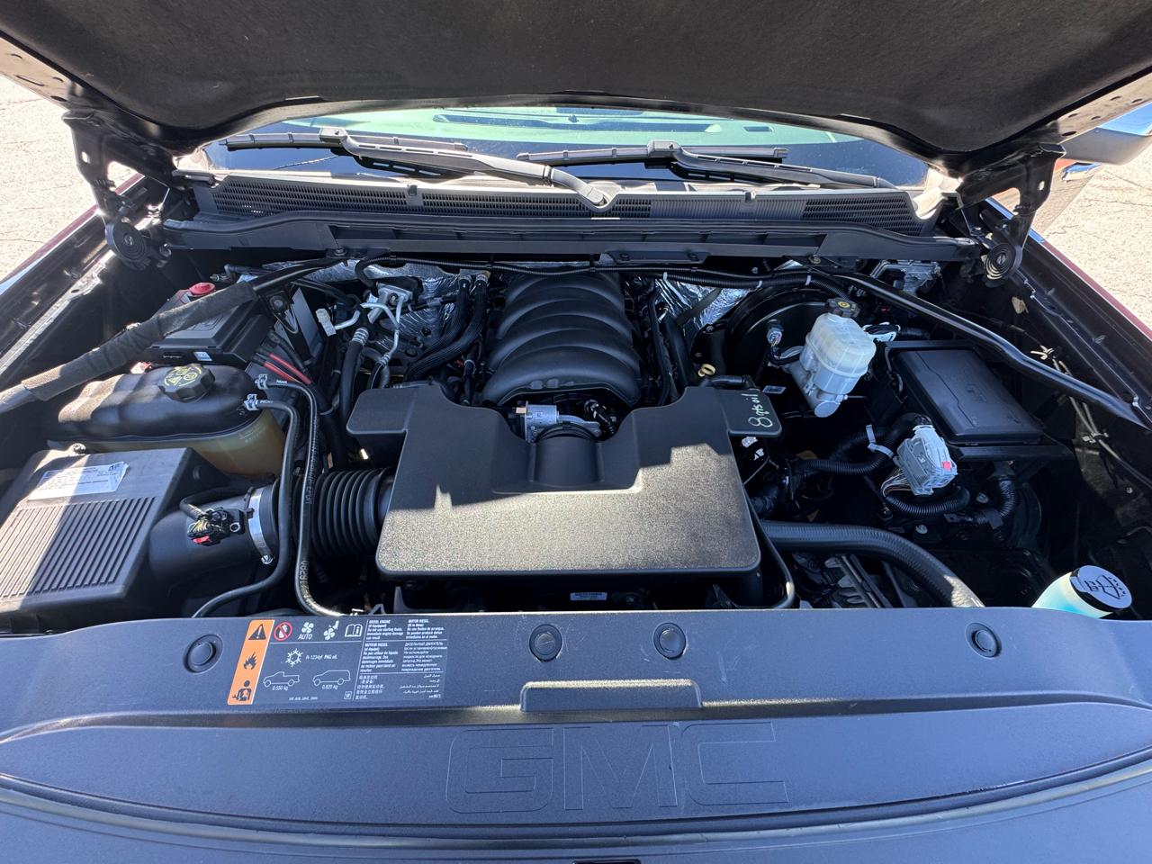 GMC Sierra 1500 4WD Crew Cab 143.5" Denali 2018