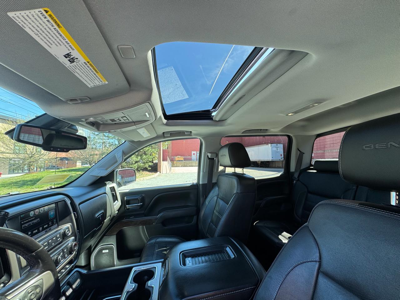 GMC Sierra 1500 4WD Crew Cab 143.5" Denali 2018