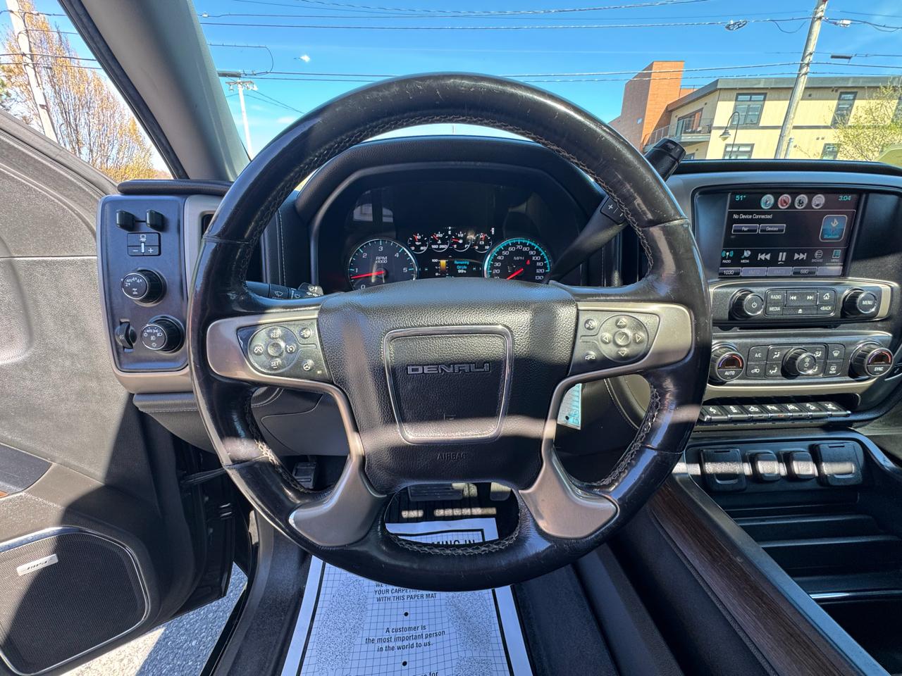GMC Sierra 1500 4WD Crew Cab 143.5" Denali 2018