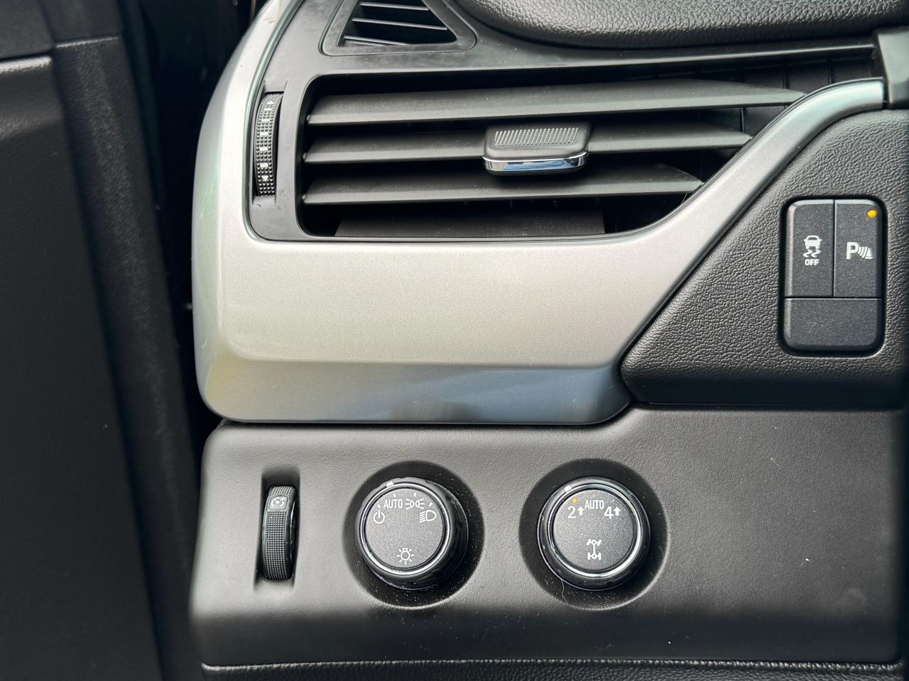 Chevrolet Tahoe  2017