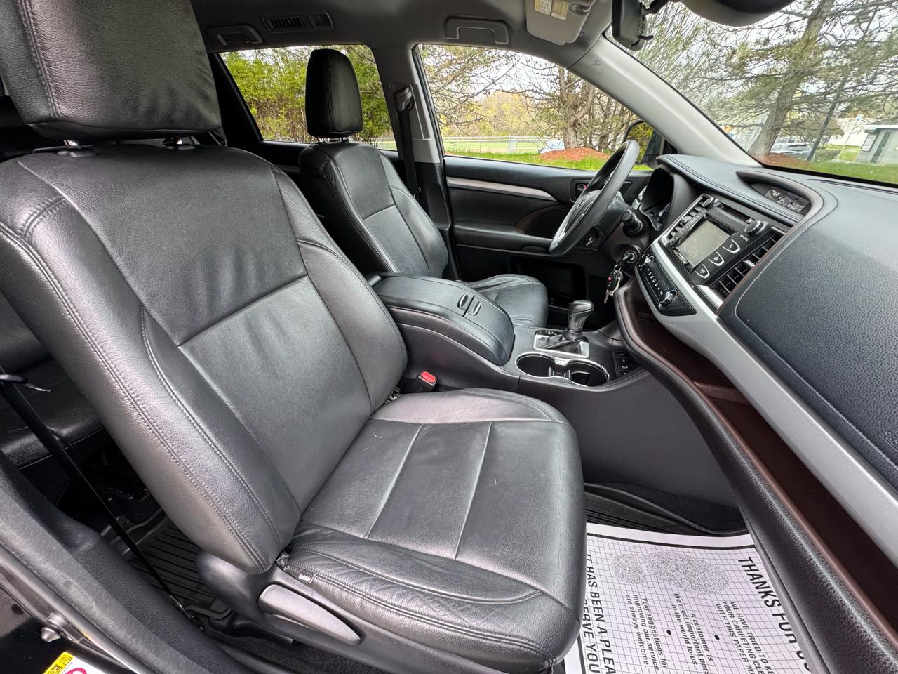 Toyota Highlander 4dr V6 4WD w/3rd Row (Natl) 2018