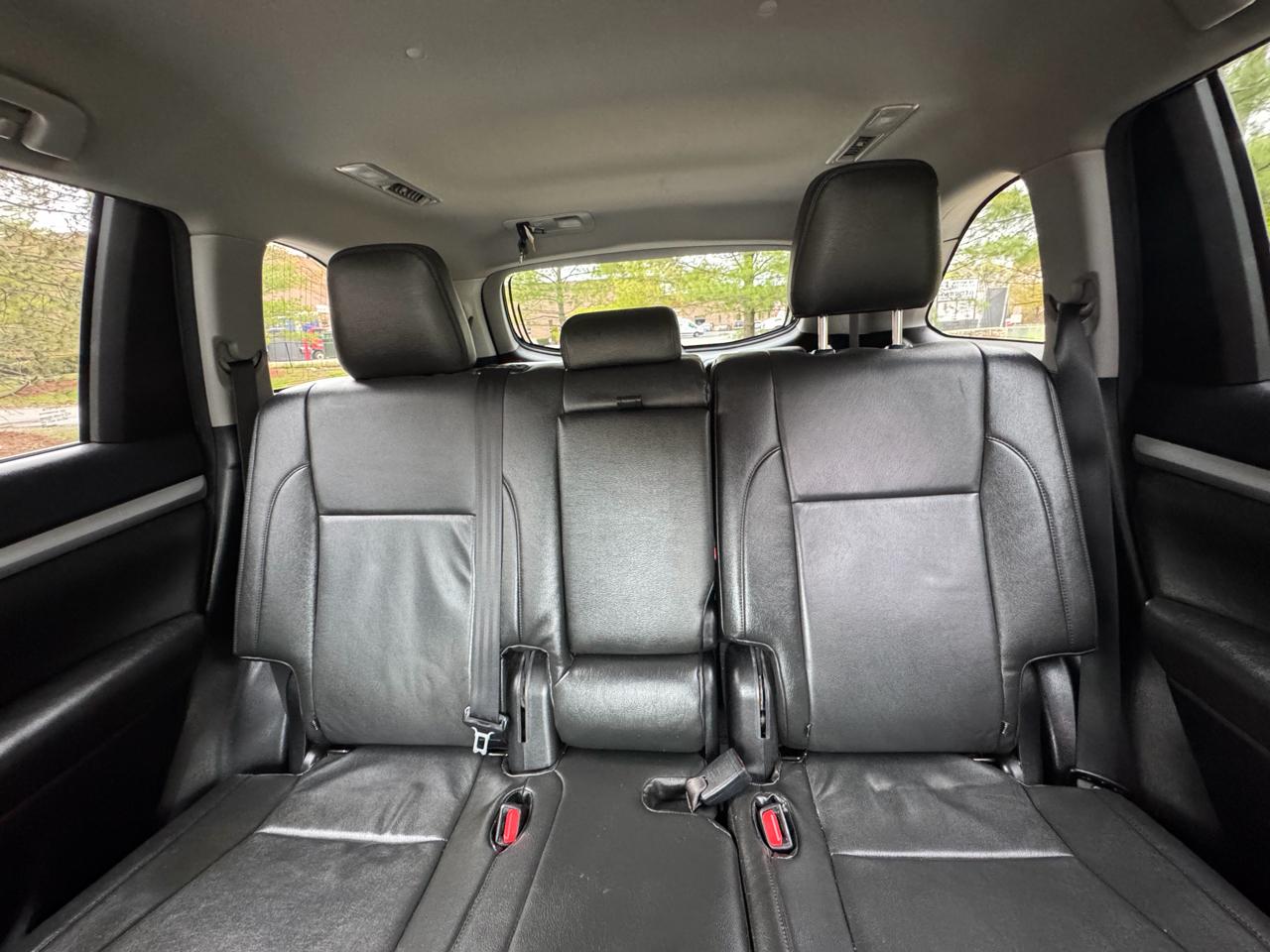 Toyota Highlander 4dr V6 4WD w/3rd Row (Natl) 2018