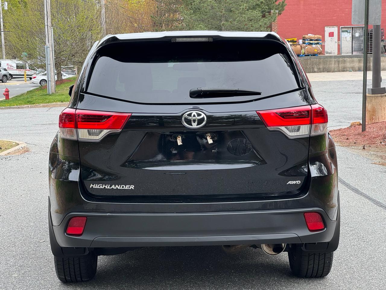Toyota Highlander 4dr V6 4WD w/3rd Row (Natl) 2018