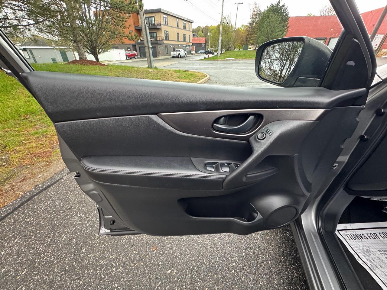 Nissan Rogue Sport  2019